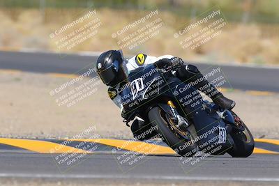 media/Oct-03-2022-Moto Forza (Mon) [[5f077a3730]]/Advanced Group/Session 3 (Turn 3)/